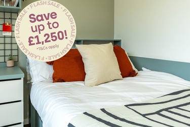 Gold Studio at The Brook, Lower Bristol Road, Oldfield Park, Bath, BA23AU - Image 1